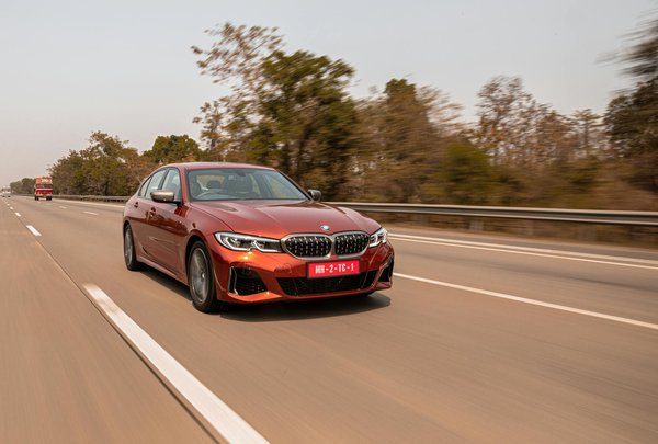 Astuces Essentielles pour Préparer Votre Voiture Avant un Road Trip Inoubliable